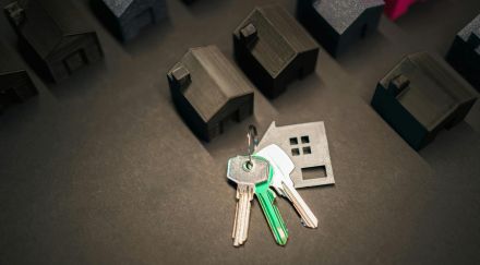 How Real Estate Agents Add Value to Your Property Search